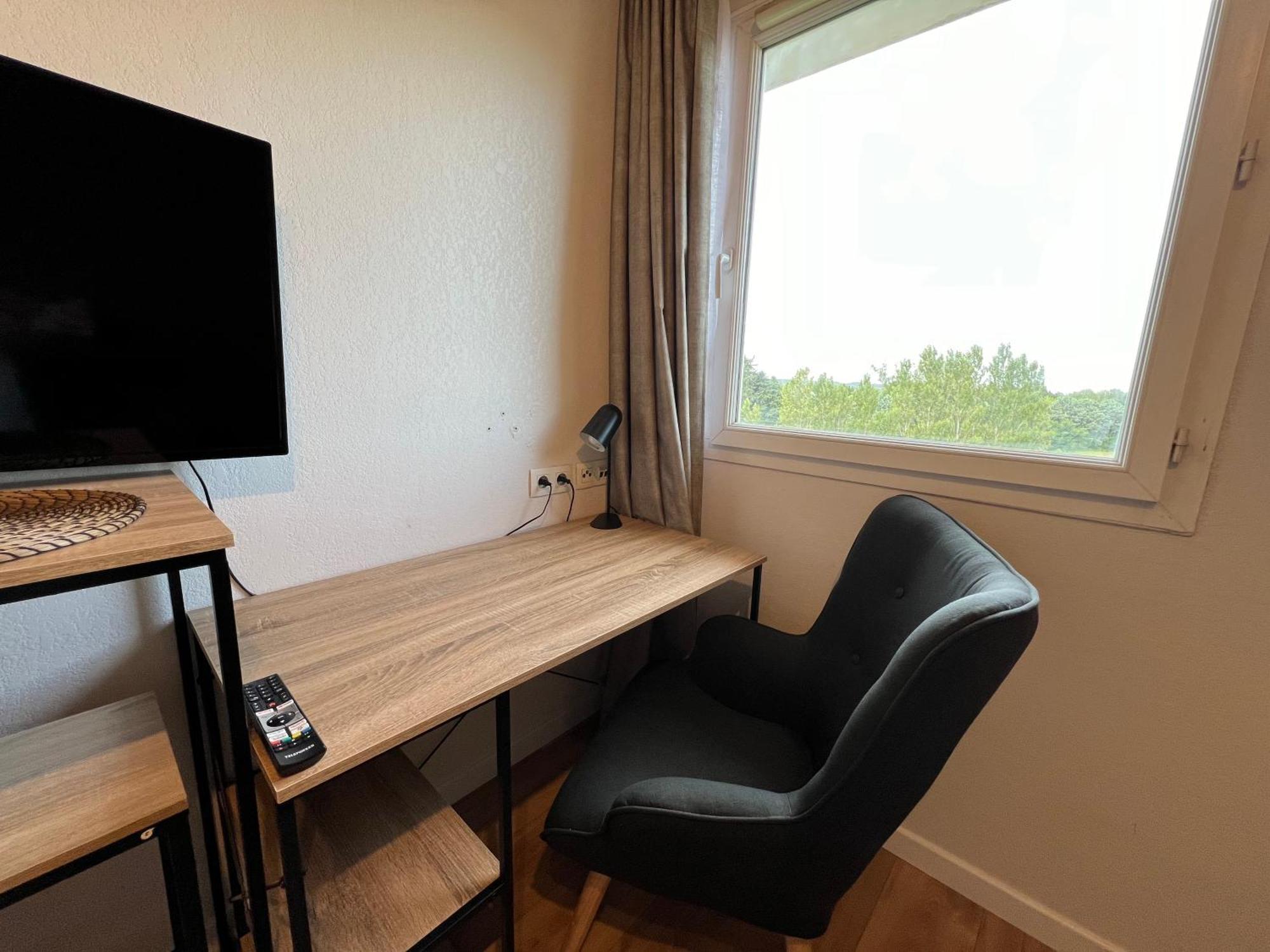 Appart'Hotel - Gare Tgv - Courtine - Confluence - 411 Avignon Bagian luar foto
